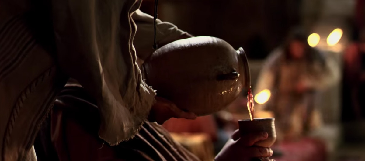 jesus-turns-water-into-winefromcampgroundbaptist.org_