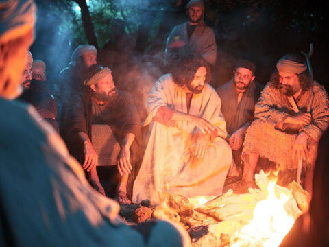 Jesus teaching disciples amtt. 24-25 from freebibleimages